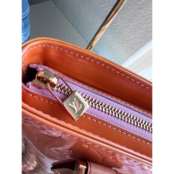 Louis Vuitton Houston Vernis Yellow Sunset Metallic Tote Handbag FREE Labubu - Picture 8 of 14